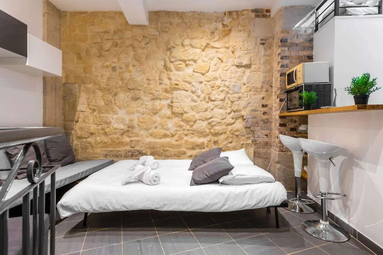 Luckey Homes - Rue De Clery Paris Apartment